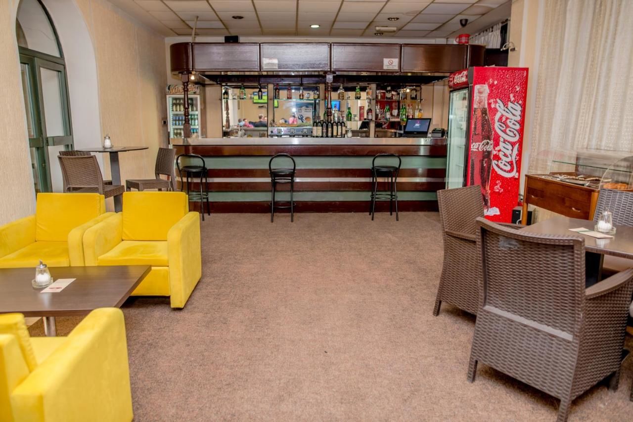 Отель Hotel Sport IN Цетине-13