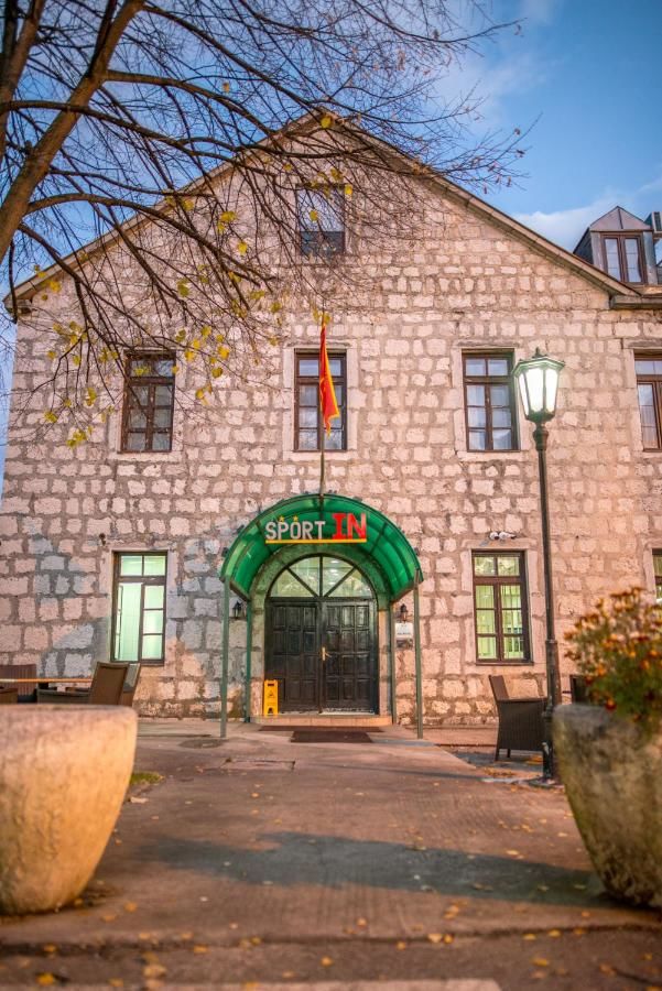 Отель Hotel Sport IN Цетине