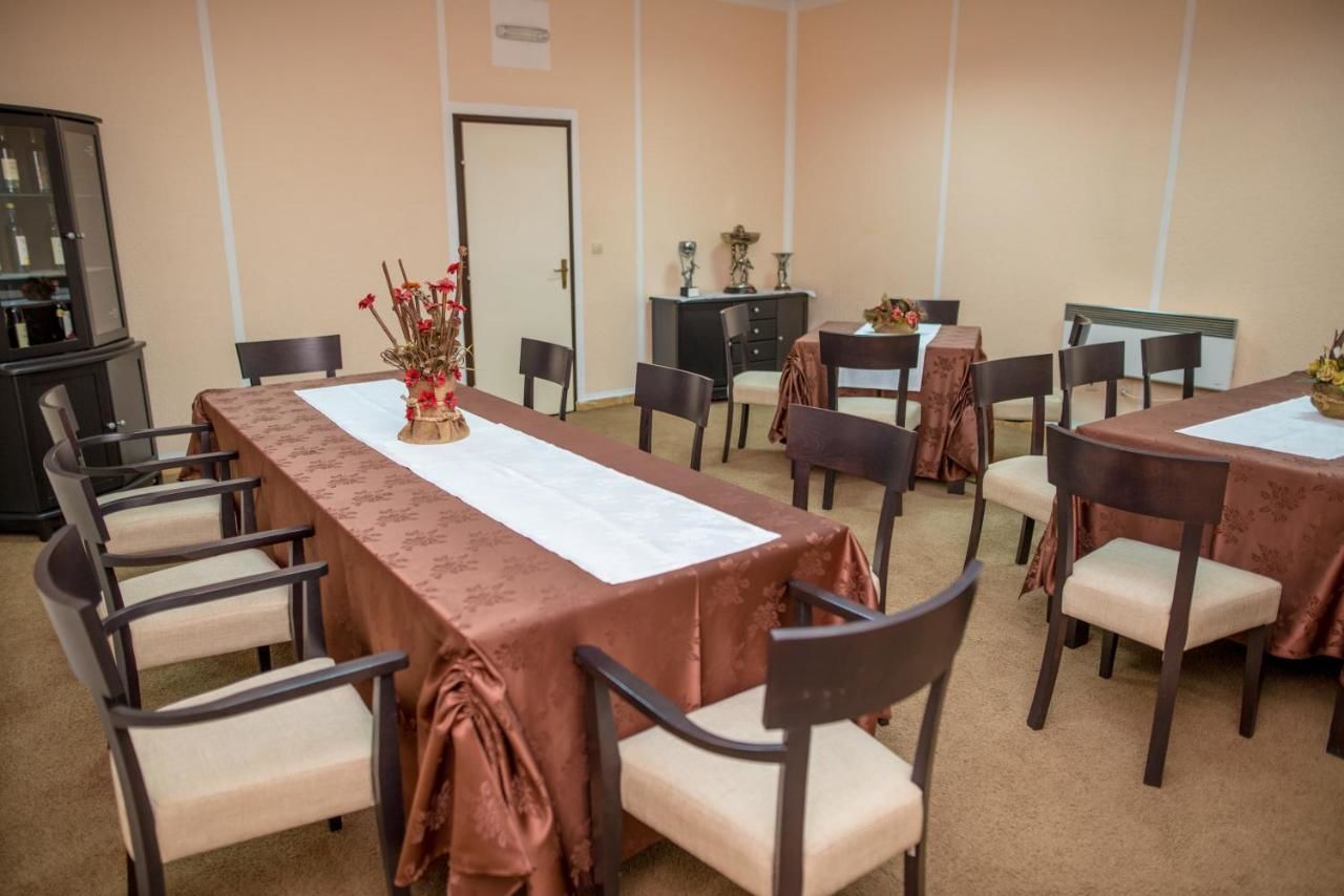 Отель Hotel Sport IN Цетине-43