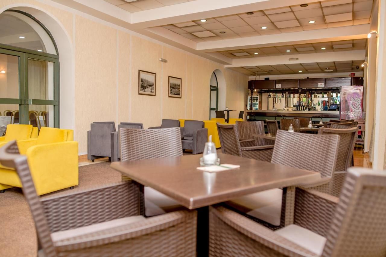 Отель Hotel Sport IN Цетине-9